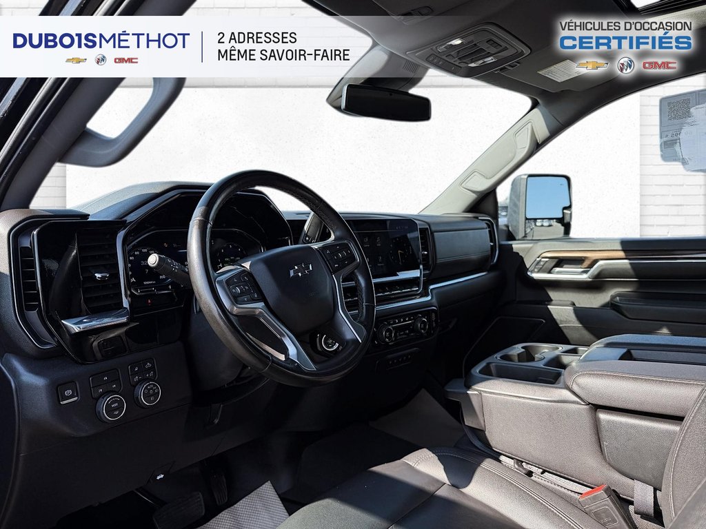 2024 Chevrolet Silverado 2500HD LT, MIDNIGHT, TOIT, CUIR, V8 6.6L DURAMAX !!! in Victoriaville, Quebec - 21 - w1024h768px