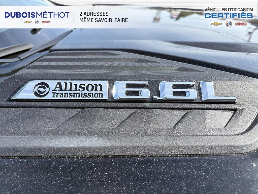 Chevrolet Silverado 2500HD LT, V8 6.6L A GAS, CREW, 4X4, Z71, CONSOLE !!! 2024 à Plessisville, Québec - 9 - w1024h768px