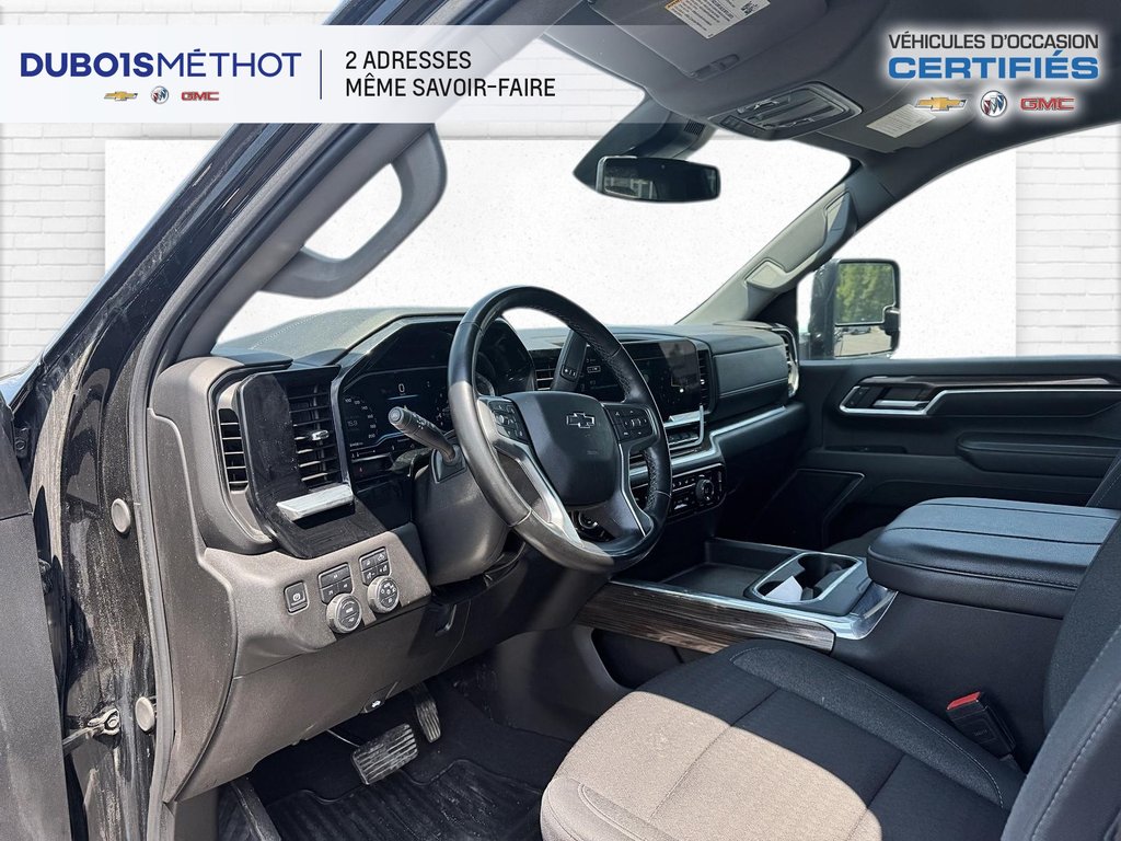 Chevrolet Silverado 2500HD  2024 à Plessisville, Québec - 15 - w1024h768px