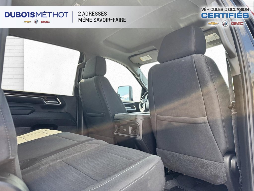 Chevrolet Silverado 2500HD  2024 à Victoriaville, Québec - 12 - w1024h768px