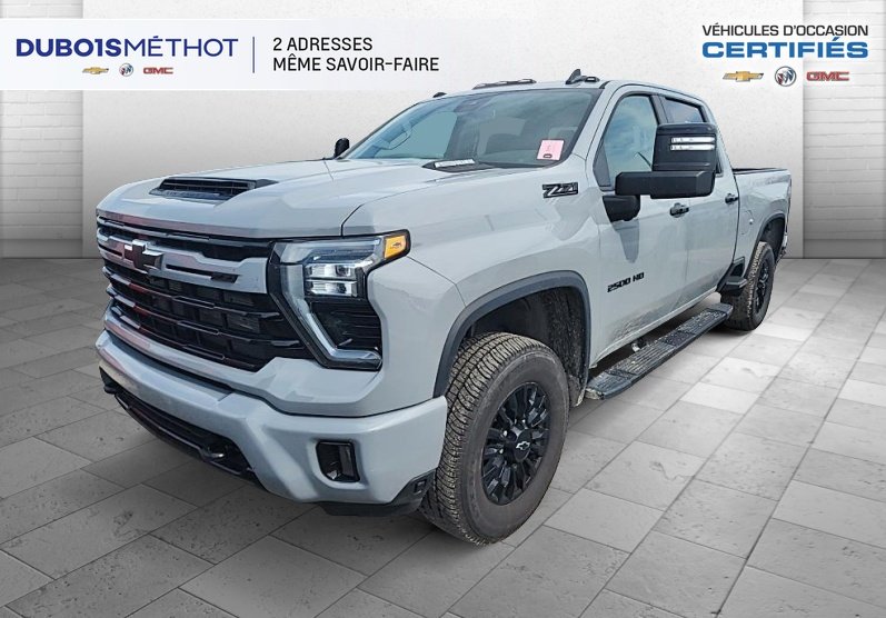 Chevrolet Silverado 2500HD  2024 à Victoriaville, Québec - 1 - w1024h768px