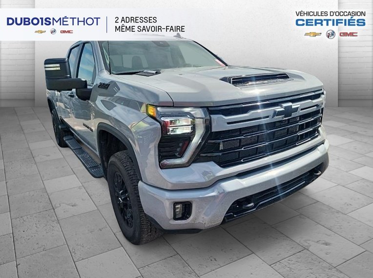 Chevrolet Silverado 2500HD  2024 à Victoriaville, Québec - 3 - w1024h768px