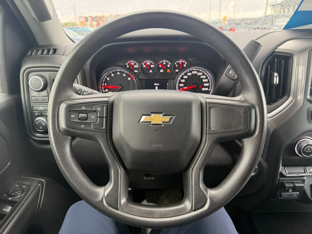Chevrolet Silverado 2500HD  2024 à Victoriaville, Québec - 22 - w1024h768px