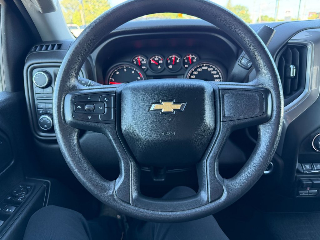 Chevrolet Silverado 2500HD  2024 à Victoriaville, Québec - 22 - w1024h768px