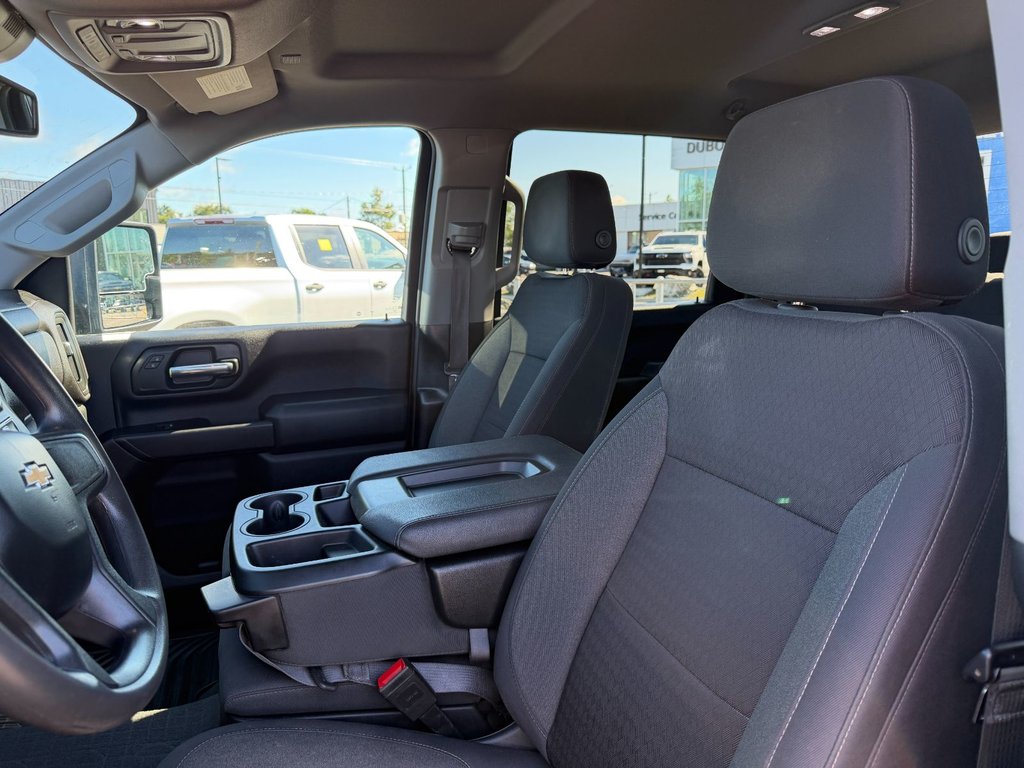 Chevrolet Silverado 2500HD  2024 à Victoriaville, Québec - 17 - w1024h768px