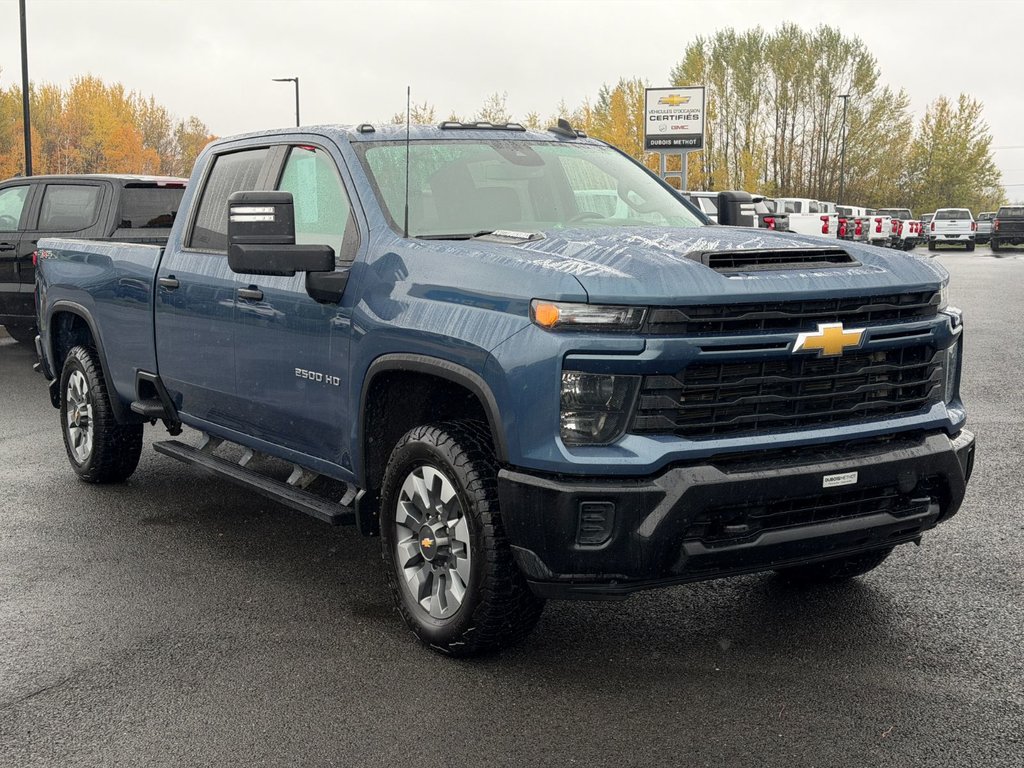 Chevrolet Silverado 2500HD  2024 à Victoriaville, Québec - 9 - w1024h768px