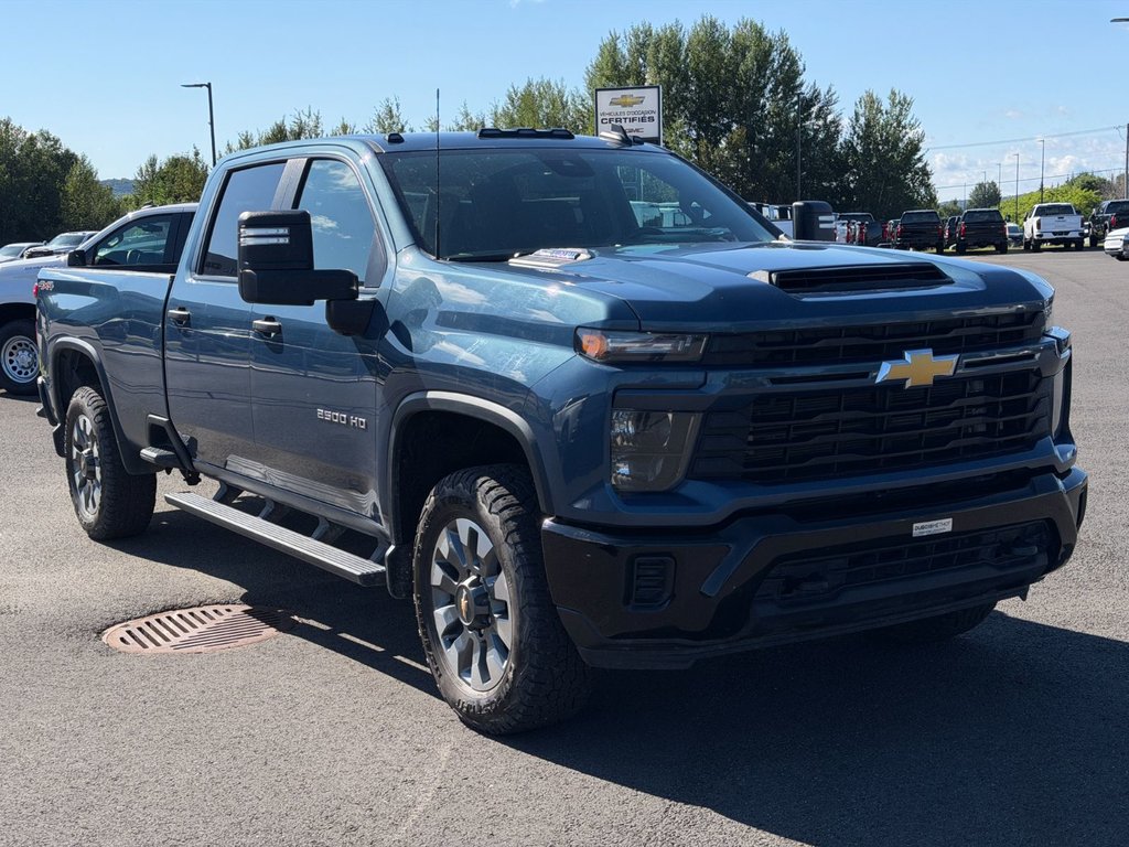 Chevrolet Silverado 2500HD  2024 à Victoriaville, Québec - 8 - w1024h768px