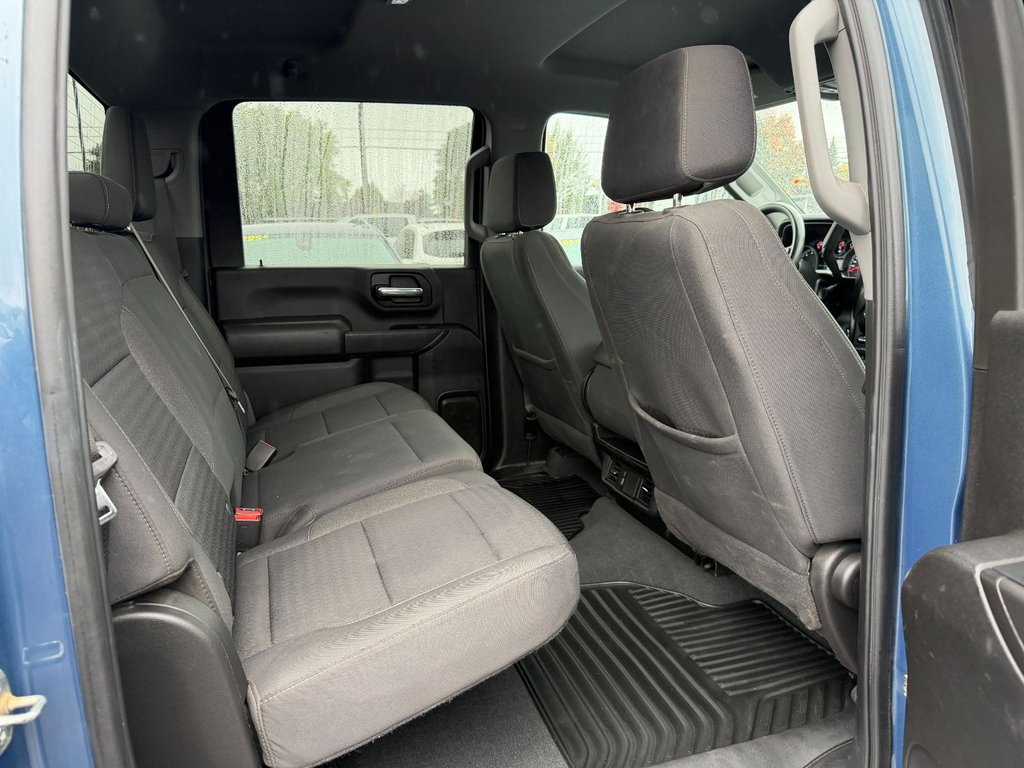 Chevrolet Silverado 2500HD  2024 à Victoriaville, Québec - 11 - w1024h768px