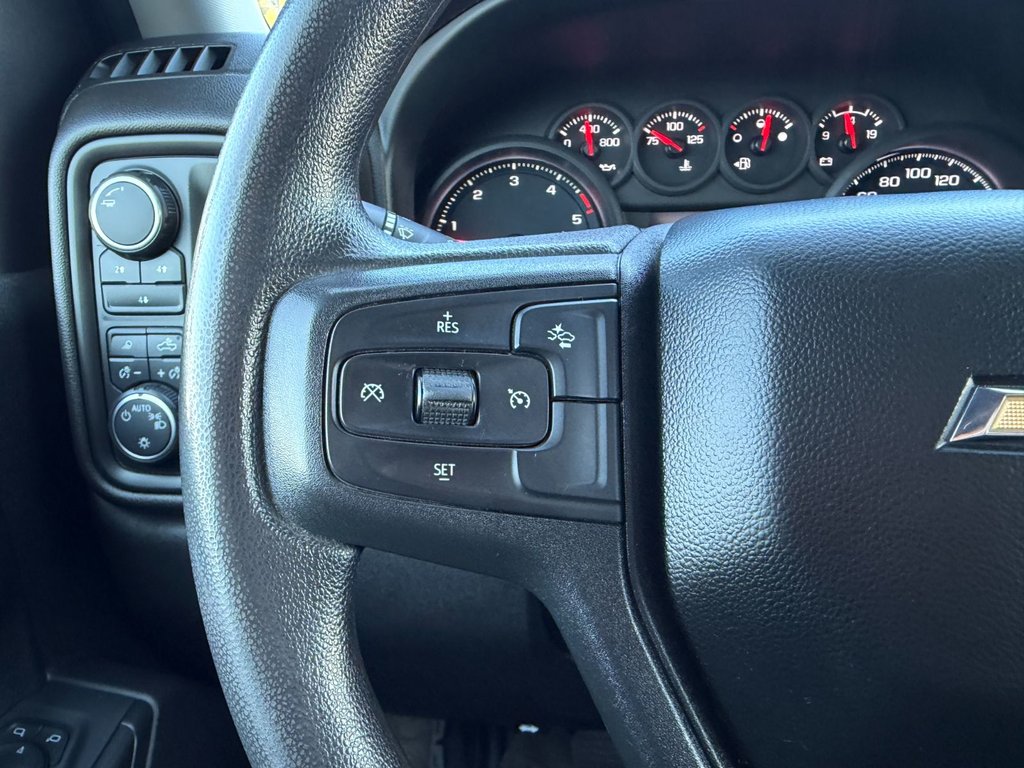 Chevrolet Silverado 2500HD  2024 à Victoriaville, Québec - 23 - w1024h768px