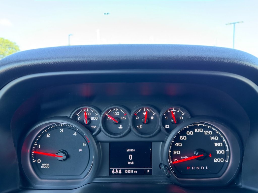 Chevrolet Silverado 2500HD  2024 à Victoriaville, Québec - 28 - w1024h768px