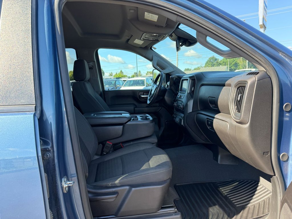 Chevrolet Silverado 2500HD  2024 à Victoriaville, Québec - 13 - w1024h768px