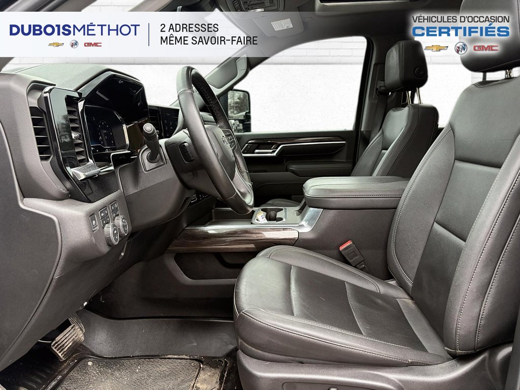 Chevrolet Silverado 2500HD LTZ TRAIL BOSS, V8 6.6L DURAMAX DIESEL, Z71,CUIR!! 2025 à Victoriaville, Québec - 9 - w1024h768px
