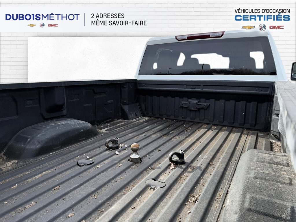 Chevrolet Silverado 3500HD LT, DOUBLE ROUE DURAMAX V8 6.6L DIESEL 4X4 CONSOLE 2024 à Plessisville, Québec - 10 - w1024h768px