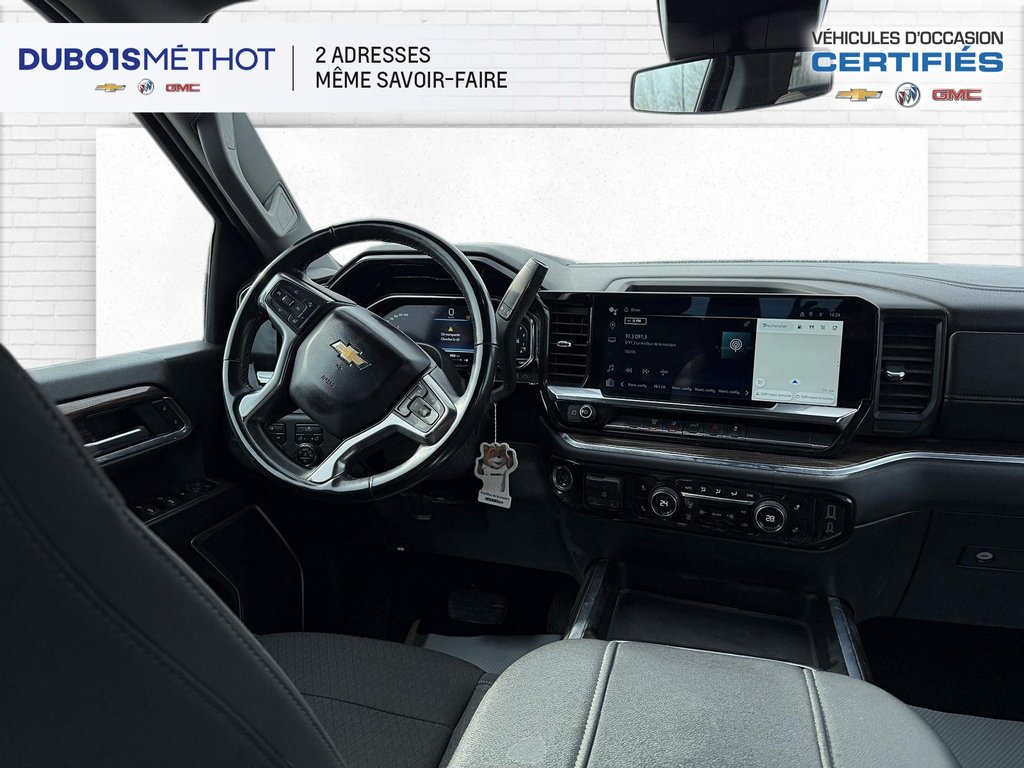 Chevrolet Silverado 3500HD LT, DOUBLE ROUE DURAMAX V8 6.6L DIESEL 4X4 CONSOLE 2024 à Plessisville, Québec - 13 - w1024h768px