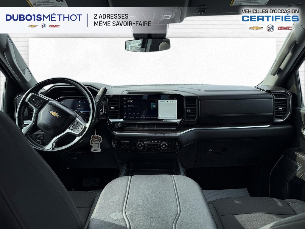 Chevrolet Silverado 3500HD LT, DOUBLE ROUE DURAMAX V8 6.6L DIESEL 4X4 CONSOLE 2024 à Plessisville, Québec - 12 - w1024h768px