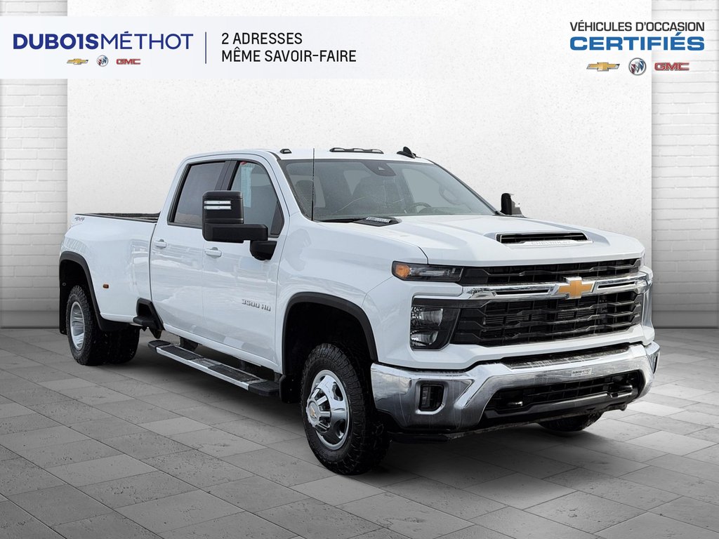 Chevrolet Silverado 3500HD LT, DOUBLE ROUE DURAMAX V8 6.6L DIESEL 4X4 CONSOLE 2024 à Plessisville, Québec - 9 - w1024h768px