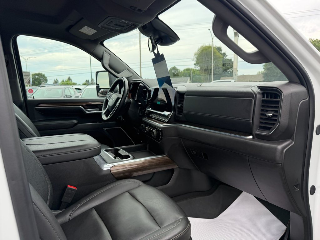 2024 Chevrolet Silverado 3500HD in Plessisville, Quebec - 18 - w1024h768px
