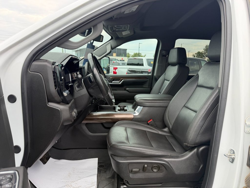 2024 Chevrolet Silverado 3500HD in Plessisville, Quebec - 19 - w1024h768px