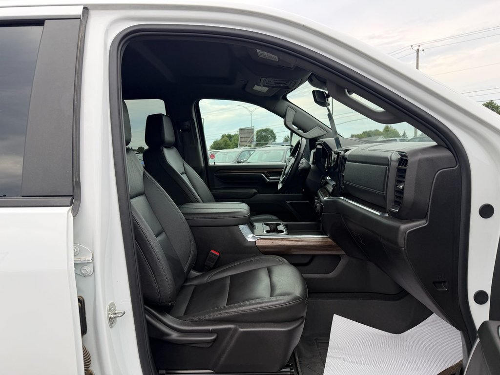 2024 Chevrolet Silverado 3500HD in Plessisville, Quebec - 17 - w1024h768px