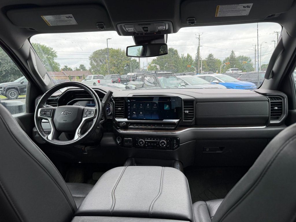 Chevrolet Silverado 3500HD  2024 à Victoriaville, Québec - 13 - w1024h768px