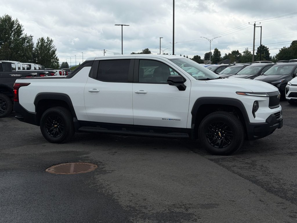 2025 Chevrolet Silverado EV in Plessisville, Quebec - 7 - w1024h768px