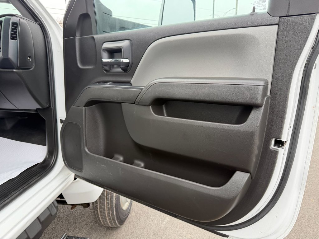 Chevrolet Silverado MD 4500 HD 4x4 DURAMAX CV 515 INTERNATIONALE F-550 2020 à Victoriaville, Québec - 24 - w1024h768px