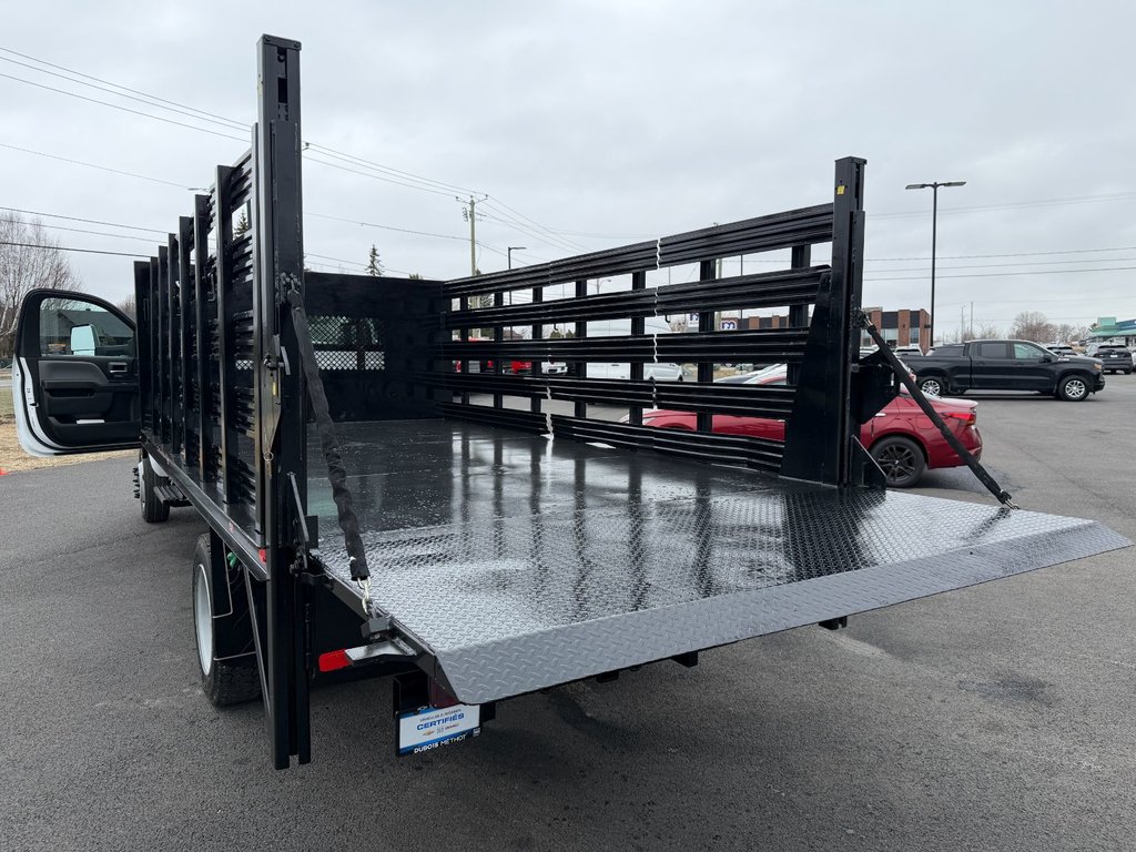 Chevrolet Silverado MD 4500 HD 4x4 DURAMAX CV 515 INTERNATIONALE F-550 2020 à Victoriaville, Québec - 13 - w1024h768px