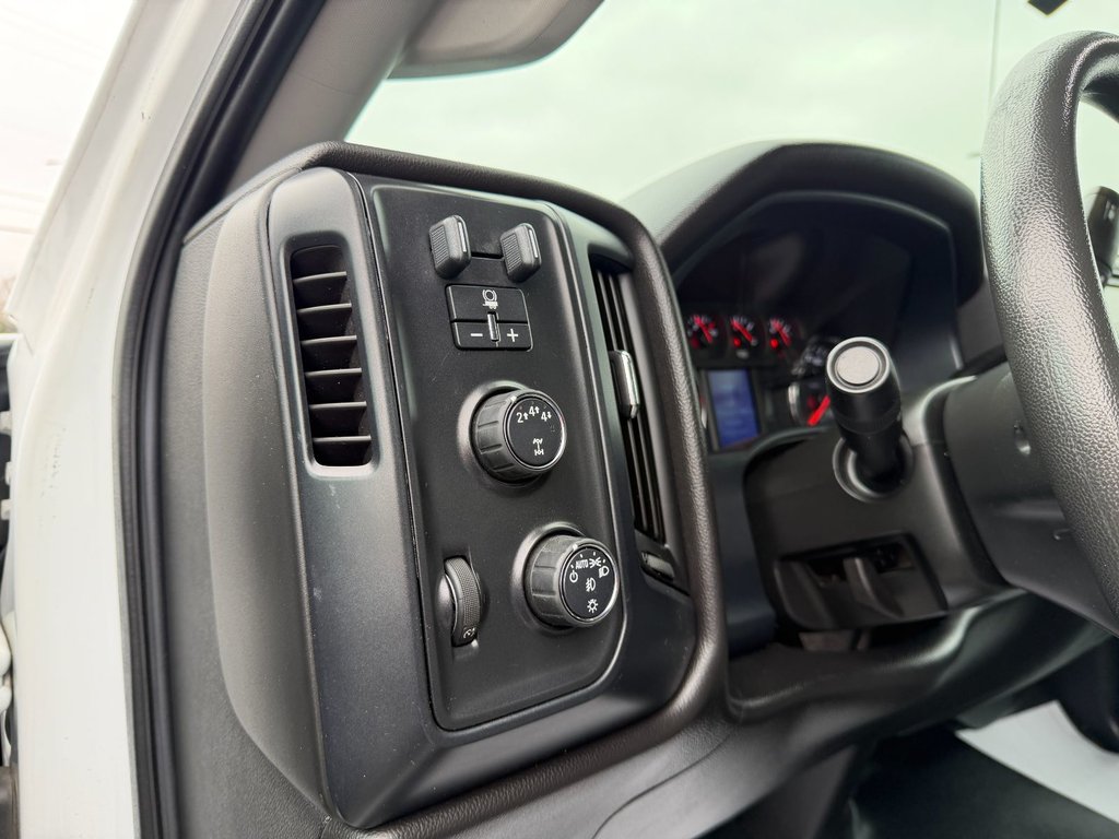 Chevrolet Silverado MD 4500 HD 4x4 DURAMAX CV 515 INTERNATIONALE F-550 2020 à Victoriaville, Québec - 30 - w1024h768px