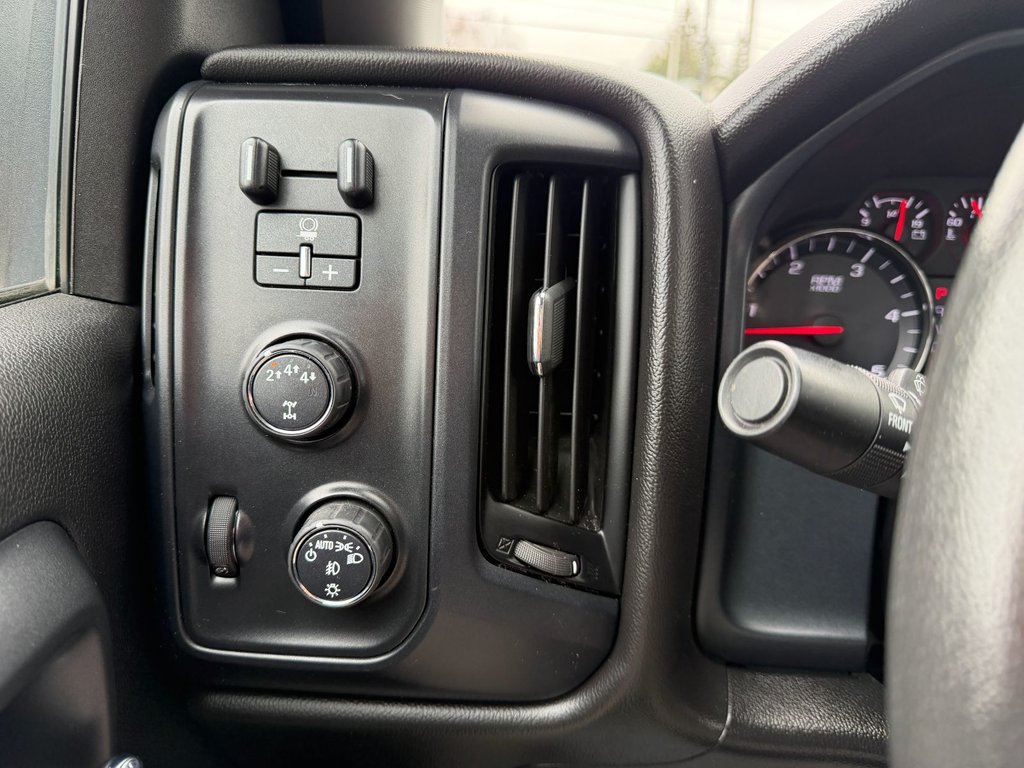 Chevrolet Silverado MD 4500 HD 4x4 DURAMAX CV 515 INTERNATIONALE F-550 2020 à Victoriaville, Québec - 36 - w1024h768px