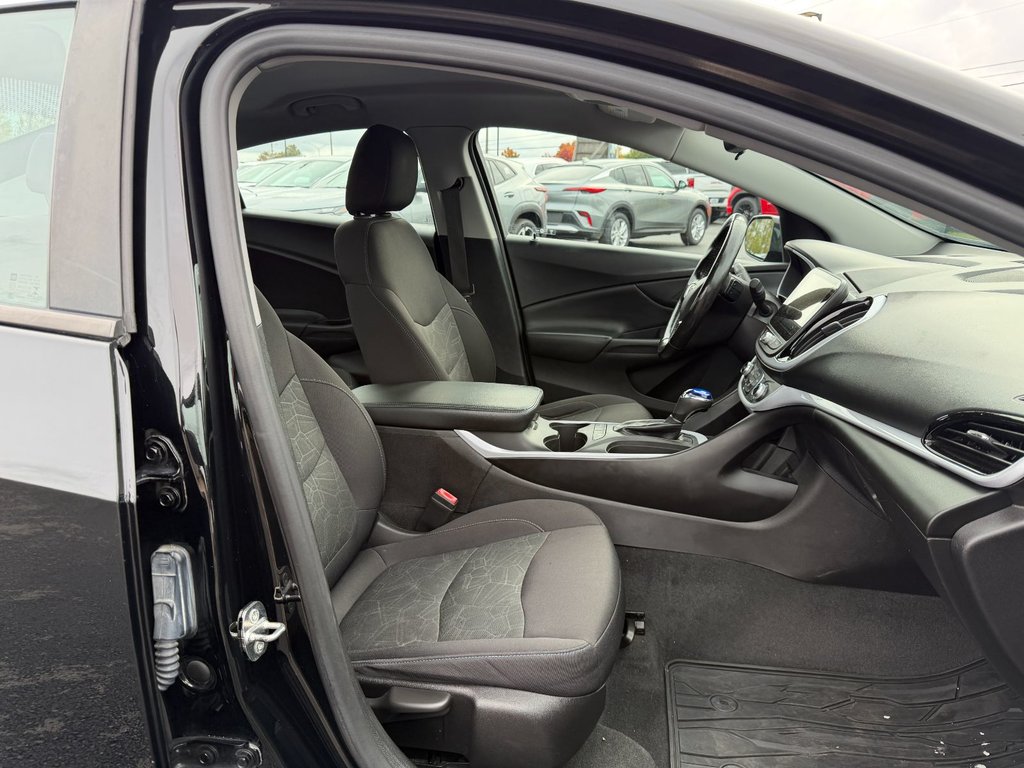 Chevrolet Volt  2018 à Victoriaville, Québec - 11 - w1024h768px
