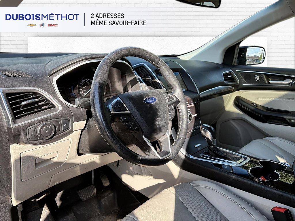 Ford Edge TITANIUM, AWD, TOIT, CUIR, INT BEIGE, V6 3.5L !!! 2016 à Victoriaville, Québec - 7 - w1024h768px