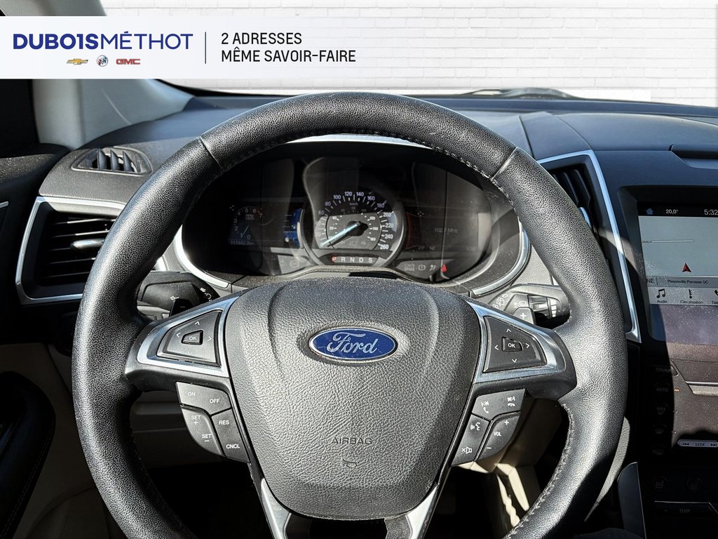 Ford Edge TITANIUM, AWD, TOIT, CUIR, INT BEIGE, V6 3.5L !!! 2016 à Victoriaville, Québec - 12 - w1024h768px