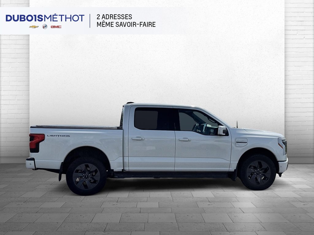 Ford F-150 Lightning LARIAT 100% ELECTRIQUE GROSSE BATTERIE CUIR TOIT ! 2023 à Plessisville, Québec - 8 - w1024h768px