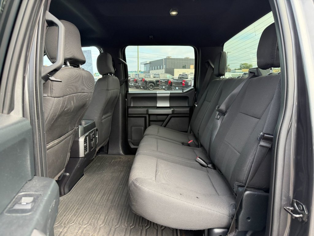 2016 Ford F-150 in Victoriaville, Quebec - 10 - w1024h768px