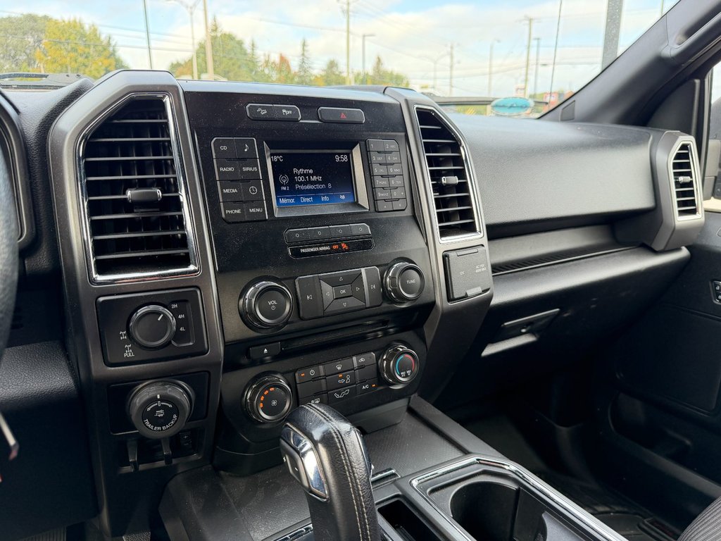 2016 Ford F-150 in Victoriaville, Quebec - 22 - w1024h768px