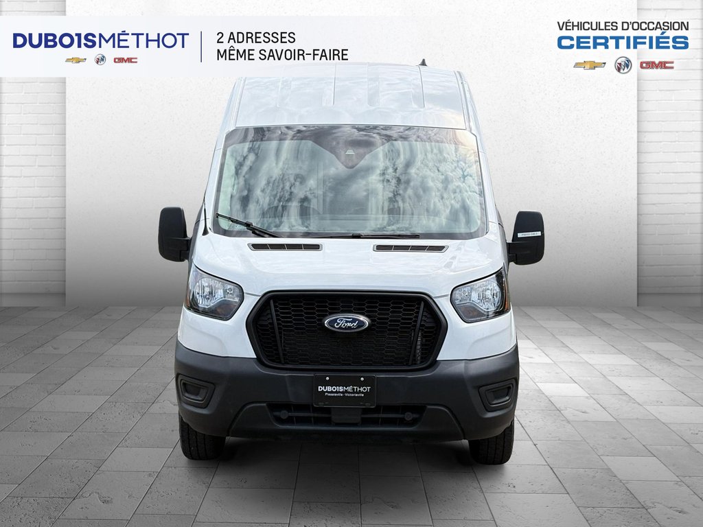 2022 Ford Transit Cargo Van in Victoriaville, Quebec - 3 - w1024h768px