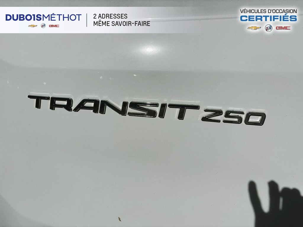 2024 Ford Transit Cargo Van T-250, TOIT ELEVE, HIGH ROOF !!! in Victoriaville, Quebec - 10 - w1024h768px