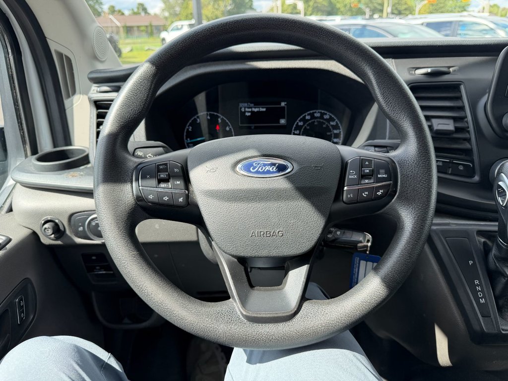 2025 Ford Transit Cargo Van in Victoriaville, Quebec - 19 - w1024h768px