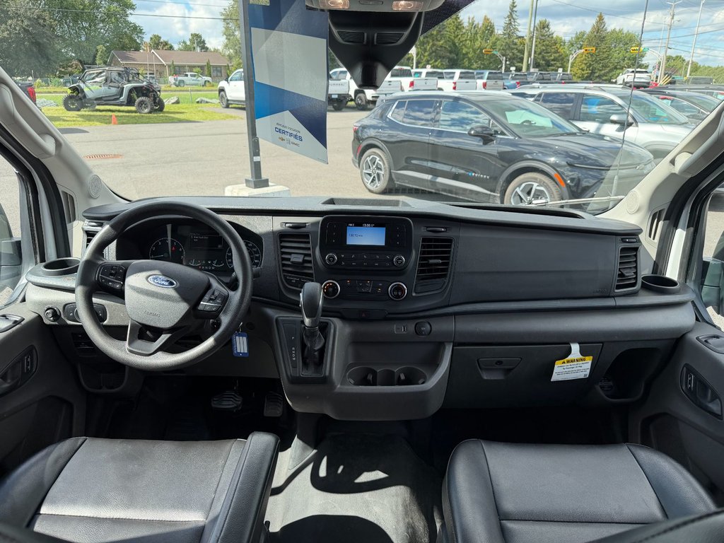 2025 Ford Transit Cargo Van in Victoriaville, Quebec - 11 - w1024h768px