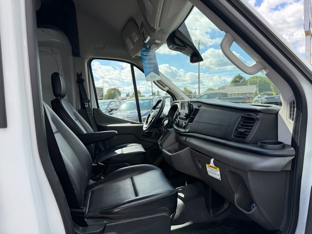 2025 Ford Transit Cargo Van in Victoriaville, Quebec - 12 - w1024h768px