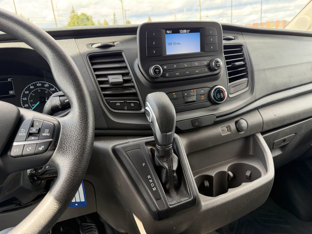 2025 Ford Transit Cargo Van in Victoriaville, Quebec - 17 - w1024h768px