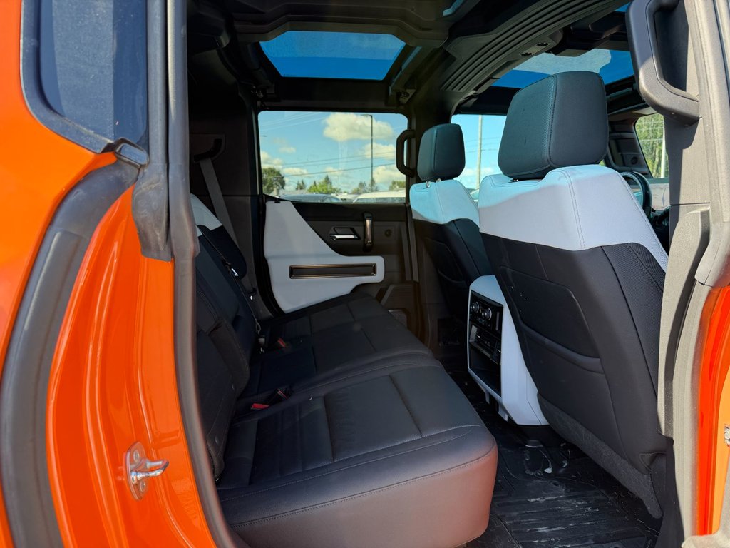 GMC HUMMER EV SUV  2024 à Victoriaville, Québec - 11 - w1024h768px
