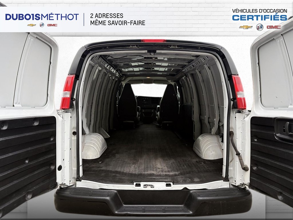 GMC Savana Cargo Van  2024 à Plessisville, Québec - 9 - w1024h768px