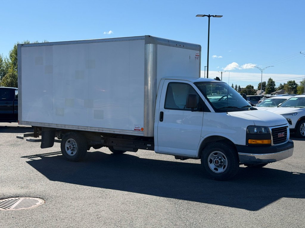 2021 GMC Savana Commercial Cutaway in Victoriaville, Quebec - 7 - w1024h768px