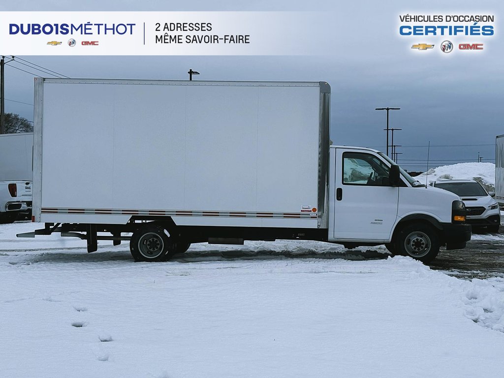 2024 GMC Savana Commercial Cutaway 4500, CUBE 16 PIEDS, V8 6.6L ESSENCE, DOULE ROUES! in Victoriaville, Quebec - 7 - w1024h768px