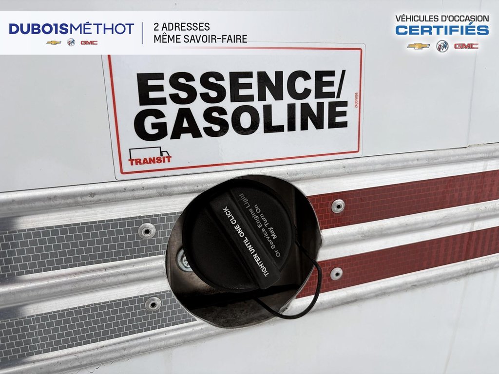 2024 GMC Savana Commercial Cutaway 4500, CUBE 16 PIEDS, V8 6.6L ESSENCE, DOULE ROUES! in Victoriaville, Quebec - 11 - w1024h768px