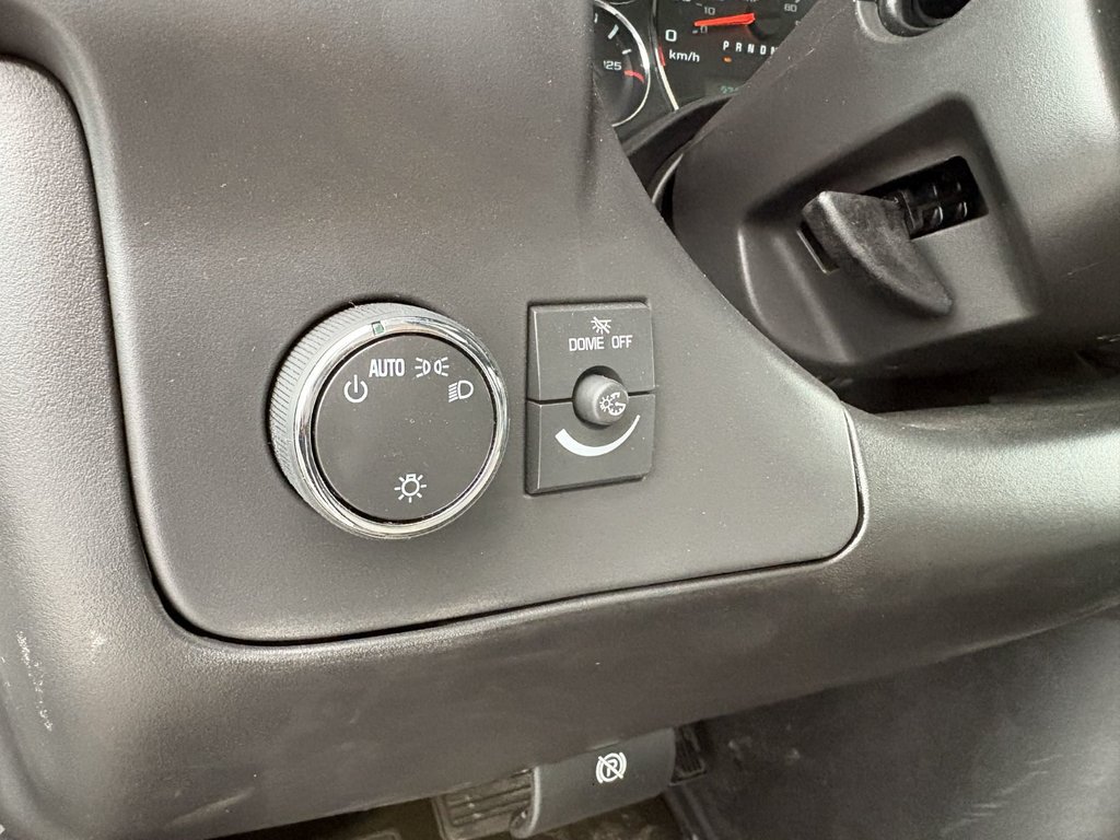 2024 GMC Savana Commercial Cutaway 4500, CUBE 16 PIEDS, V8 6.6L ESSENCE, DOULE ROUES! in Victoriaville, Quebec - 19 - w1024h768px