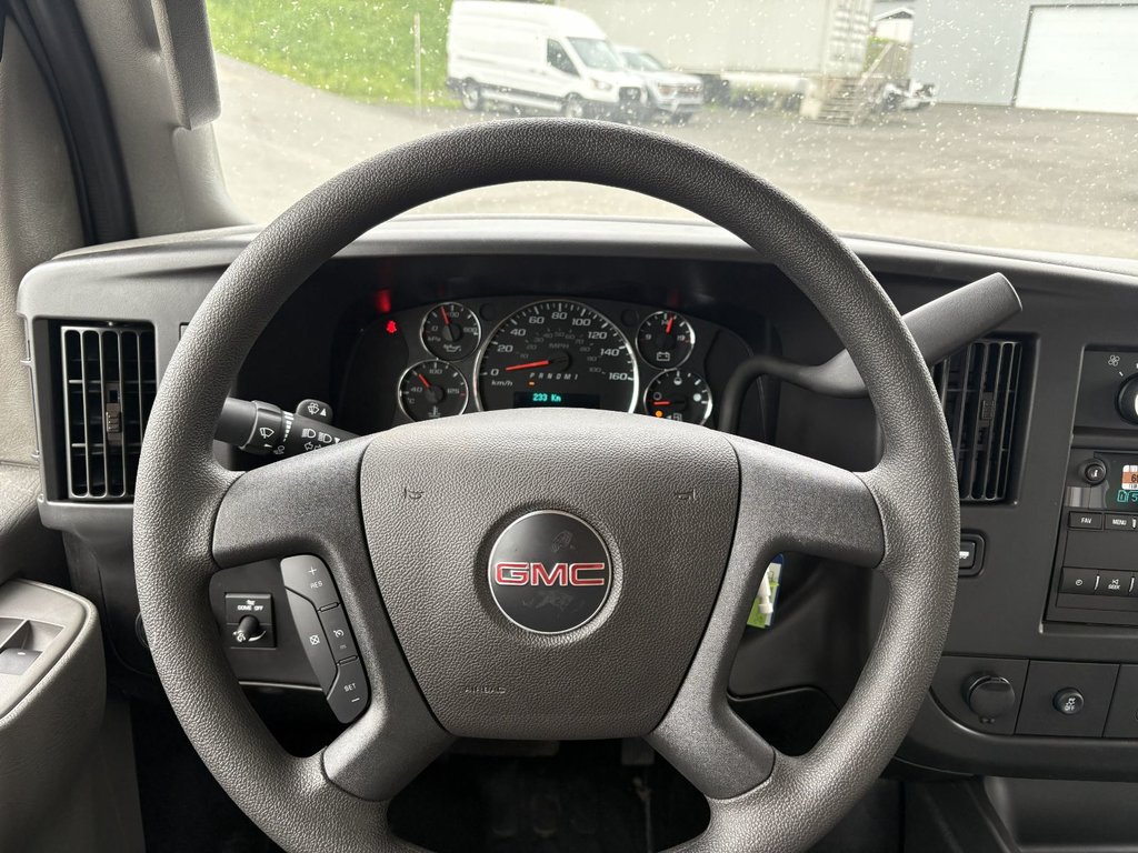 2026 GMC Savana in Plessisville, Quebec - 20 - w1024h768px