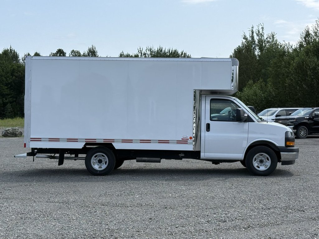 GMC Savana  2026 à Victoriaville, Québec - 7 - w1024h768px