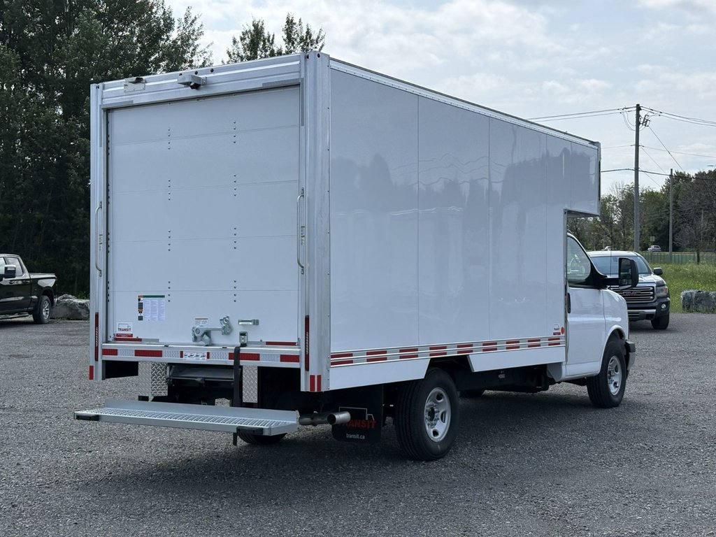 GMC Savana  2026 à Victoriaville, Québec - 6 - w1024h768px